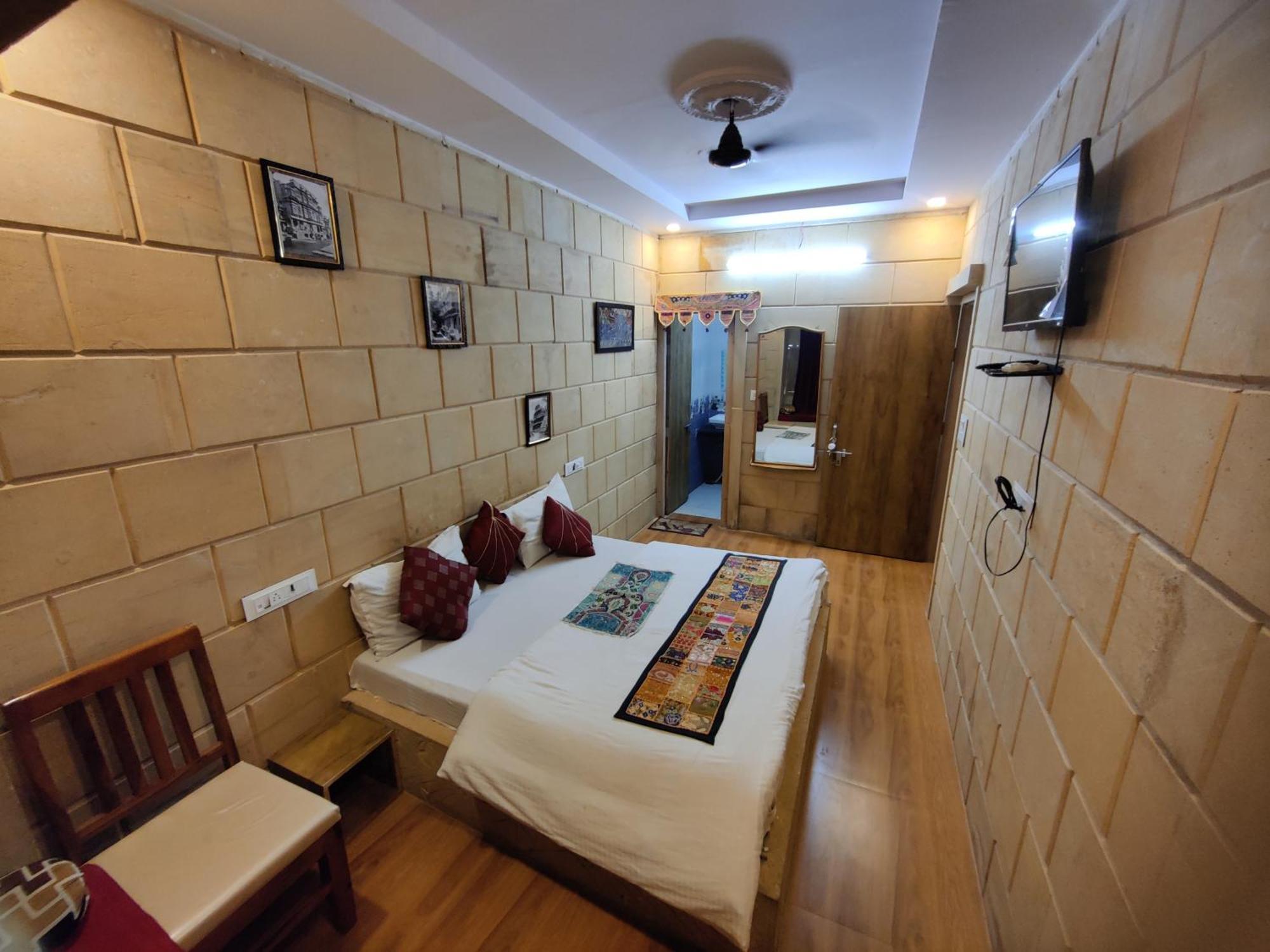 Hotel Jaswant Palace جيلسامر الغرفة الصورة